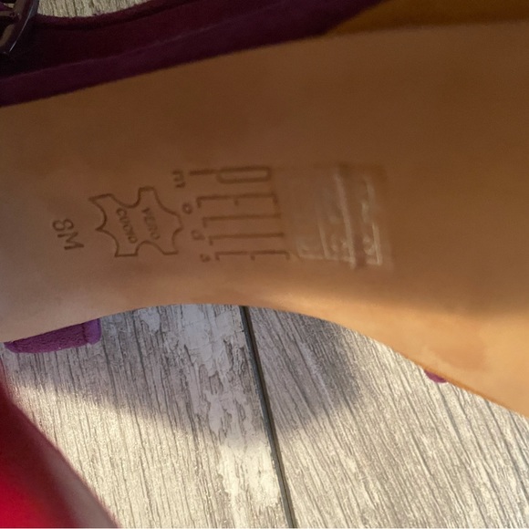 Suede platform sandals size US8 - Picture 8 of 9